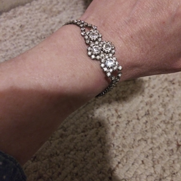 Vintage Rhinestone Bracelet - Picture 7 of 8